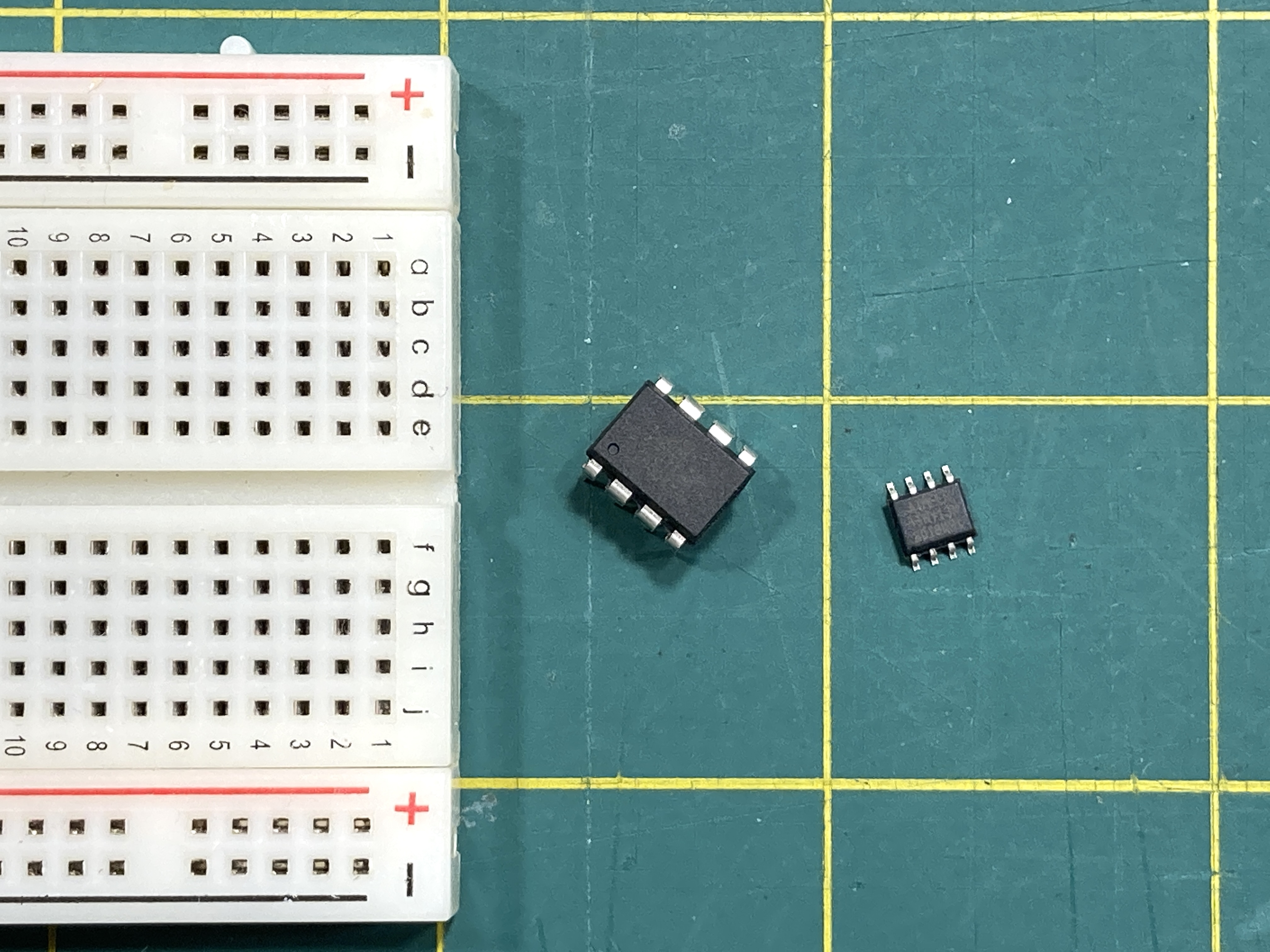 ATTiny13a DIP, SOIC and Breadboard